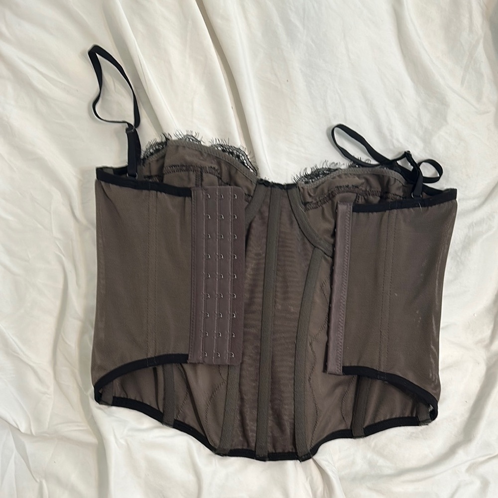 Urban Outfitters Black Lace Crop Top - Picture 2 of 2